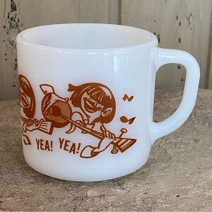 Vintage 1960s Beatlemania Federal Glass mug.